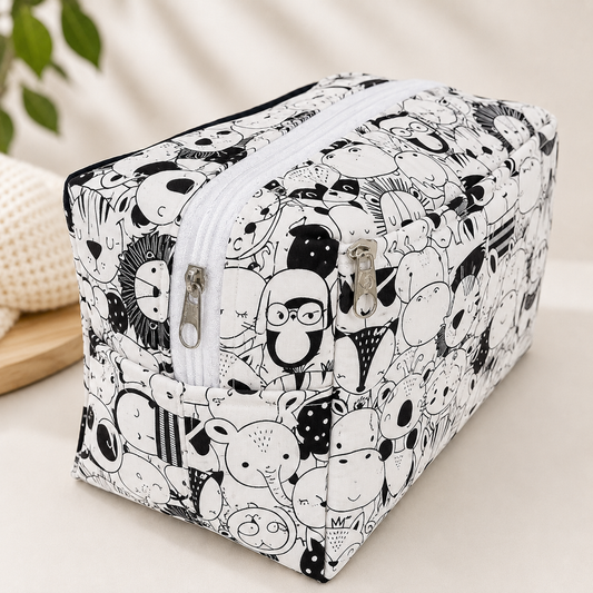 Necessaire Porta Fraldas e Lenço Umedecido 3 Compartimentos Safari Preto & Branco