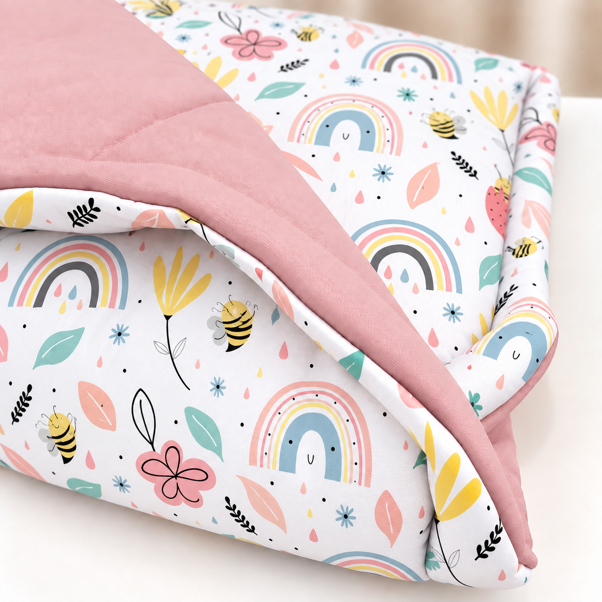 Edredom Estampado Dupla Face para Mini Berço Abelha c/ Rosê