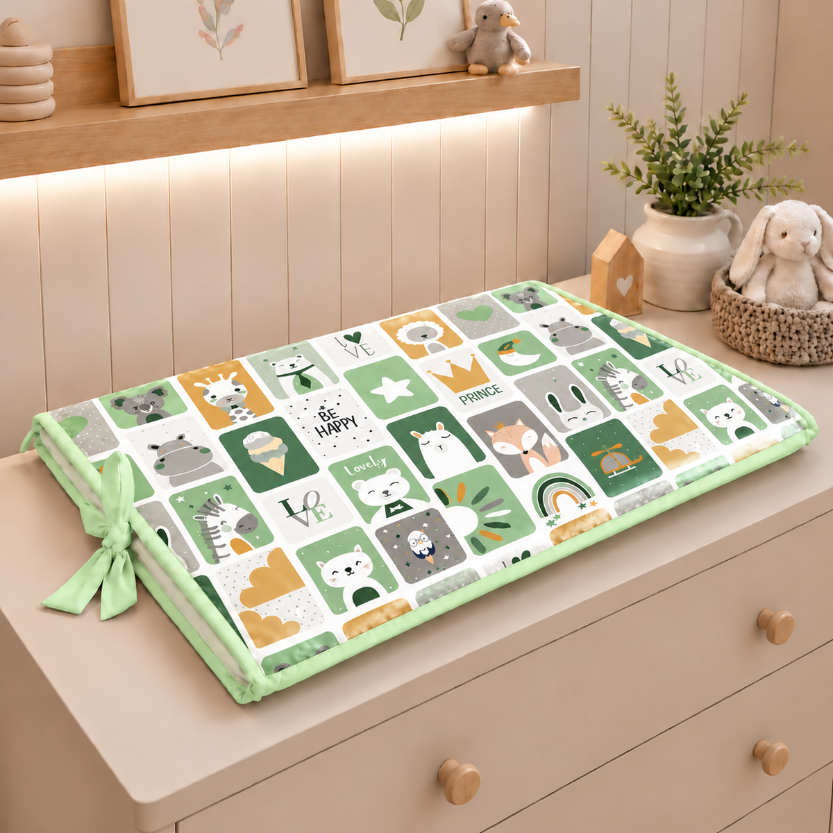 Trocador de Cômoda 70x45x3cm Bichos Verde c/ Verde Claro