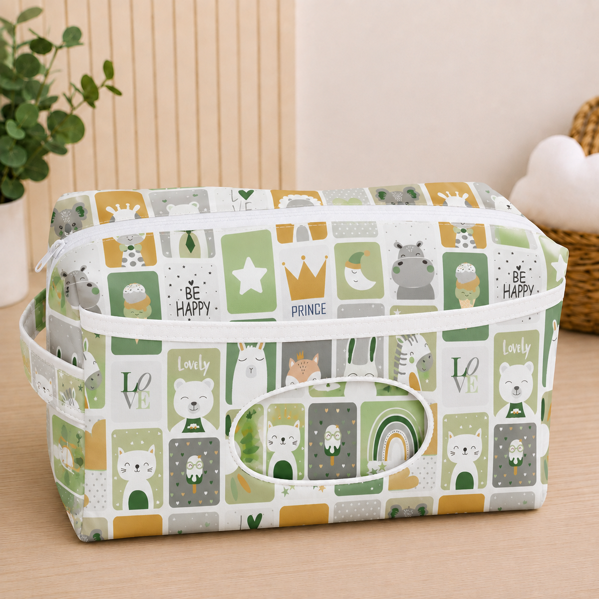 Necessaire Porta Fraldas e Lenço Umedecido 3 Compartimentos Bichos Verde