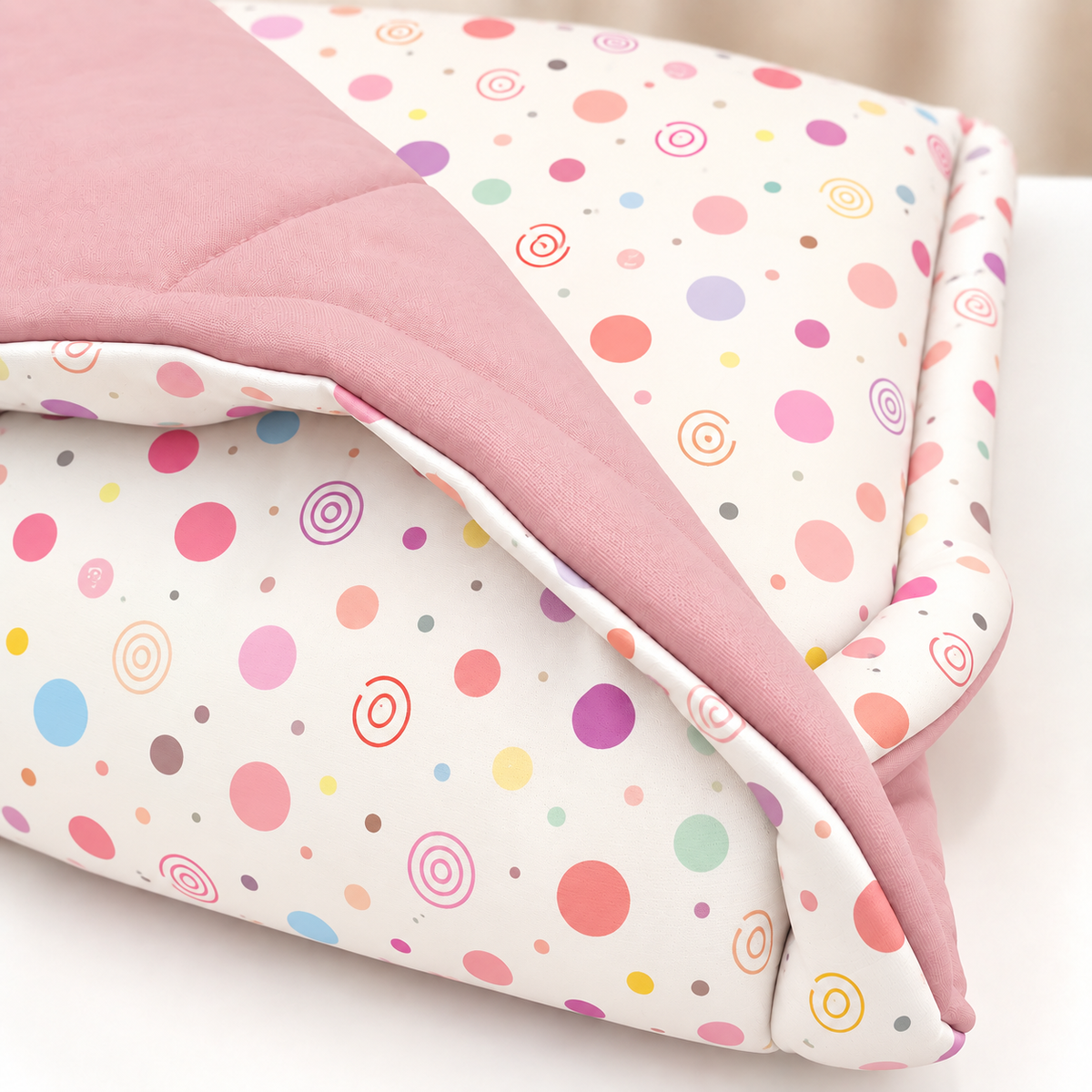 Edredom Estampado Dupla Face para Mini Berço Bolas Menina c/ Rosê