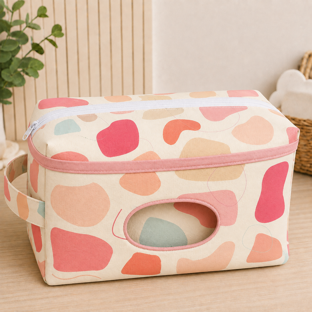Necessaire Porta Fraldas e Lenço Umedecido 3 Compartimentos Manchitas Menina