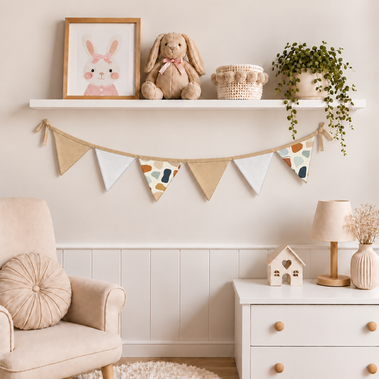 Bandeirinhas Decorativas 1,50m Manchitas Menino c/ Bege