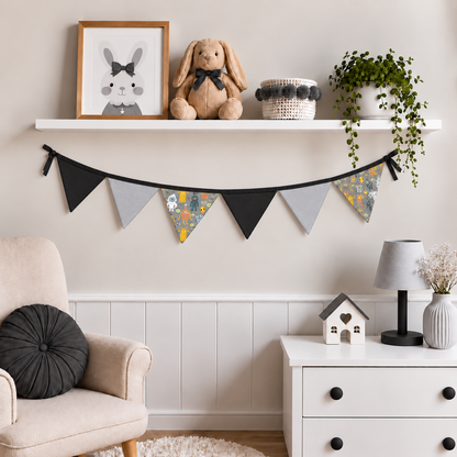 Bandeirinhas Decorativas 1,50m Monstros c/ Preto