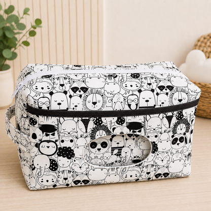 Necessaire Porta Fraldas e Lenço Umedecido 3 Compartimentos Safari Preto & Branco