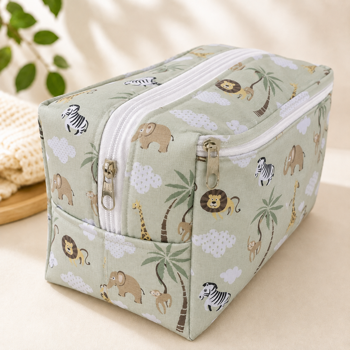 Necessaire Porta Fraldas e Lenço Umedecido 3 Compartimentos Safari Verde
